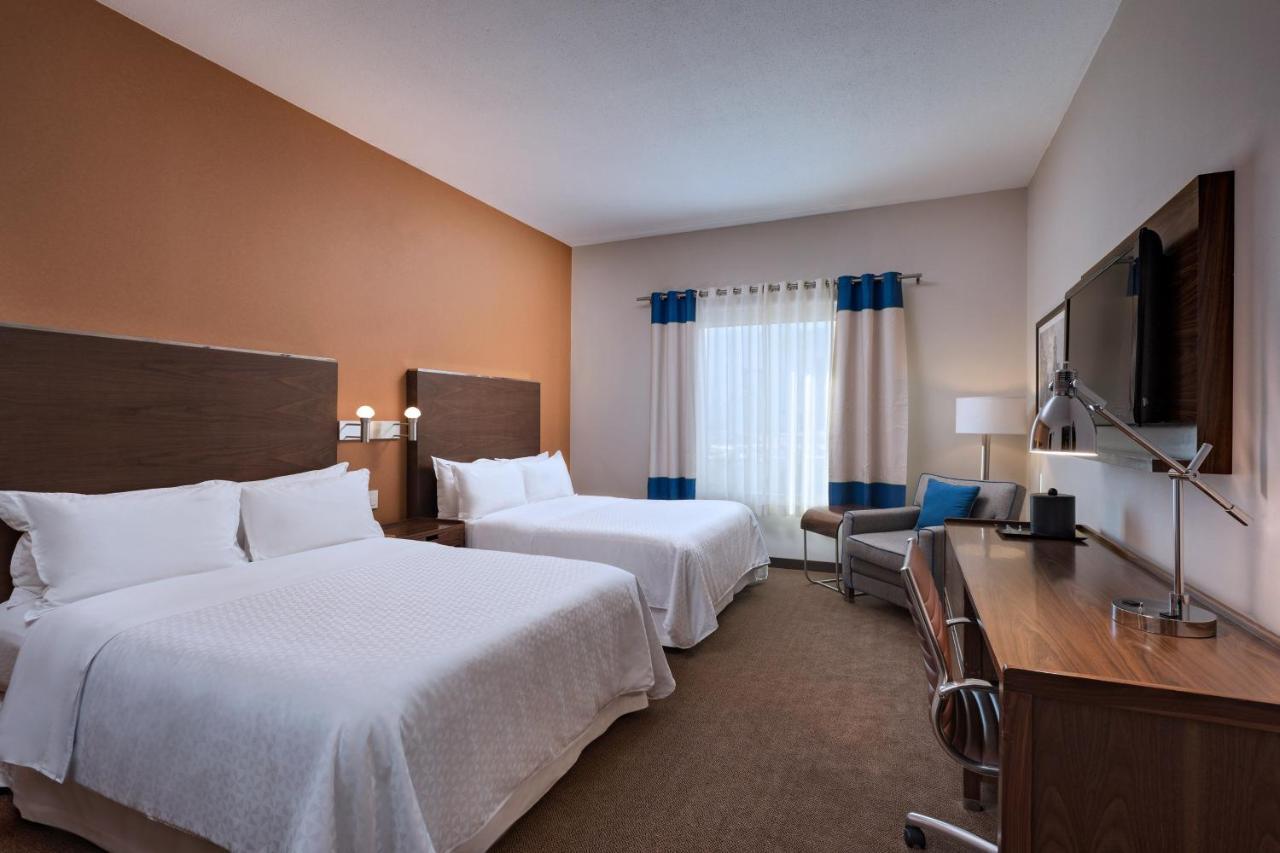 Four Points By Sheraton Galerias Μοντερέι Εξωτερικό φωτογραφία